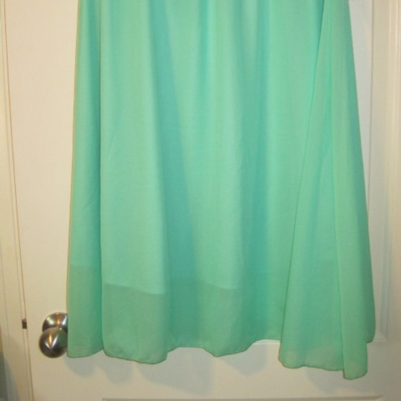 LuLaroe Mint Green Lola Skirt - Picture 5 of 5
